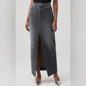 RBL Litty Mid-Rise Maxi Denim Skirt
Size 29 retails $168 NWT